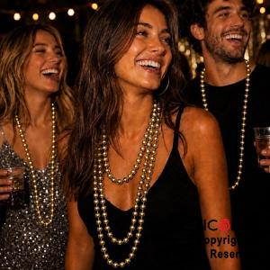 COLGANTE COLLAR DE CUENTAS ORO SET X 4