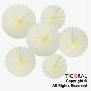 ADORNO GUIRNALDA ABANICO ROSETAS CARTULINA DISE�O BLANCO PLENO KIT X 6 UNIDADES
