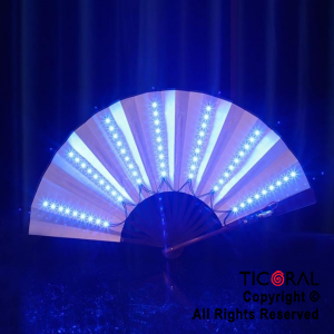 Abanico led luminoso azul (pilas no incluidas)